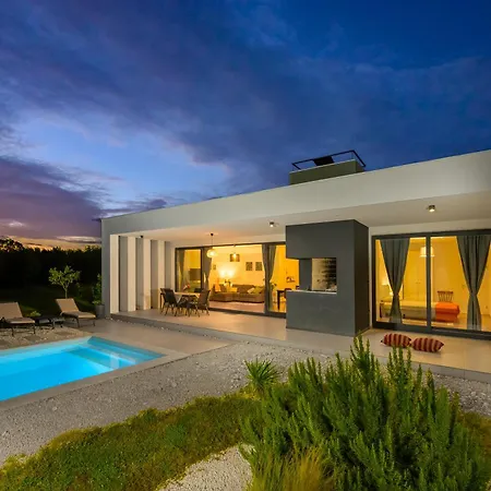 Vinci By Istrialux Villa Smoljanci